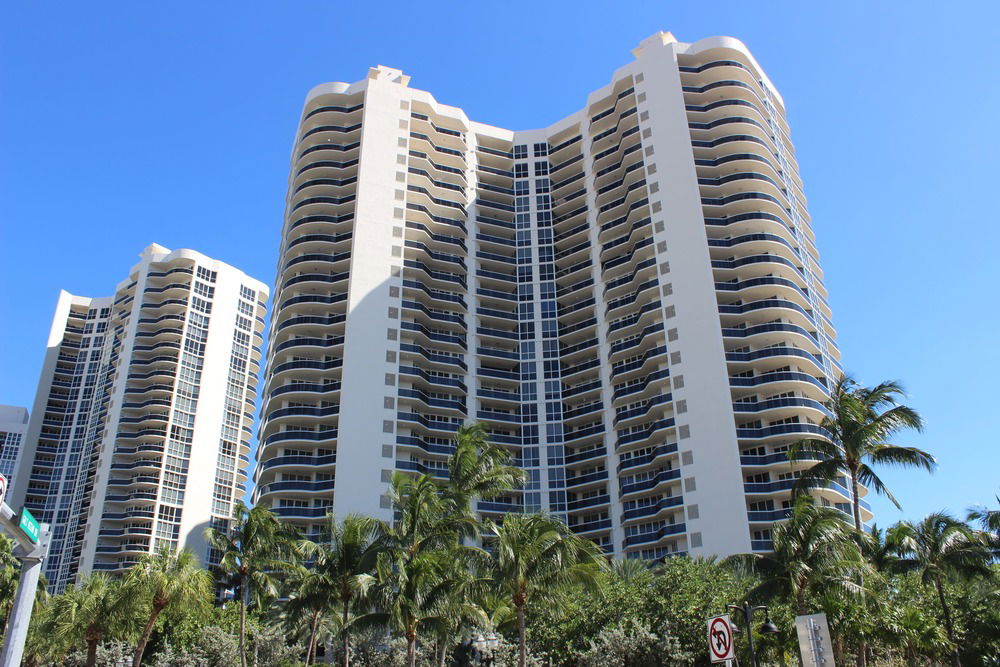 L' Hermitage North Tower  photo 2